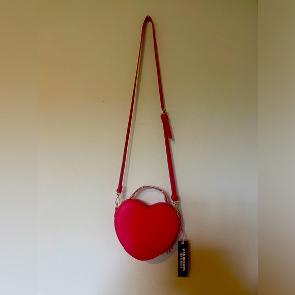 Like Dreams red heart shaped purse new with tags - Picture 2 of 4